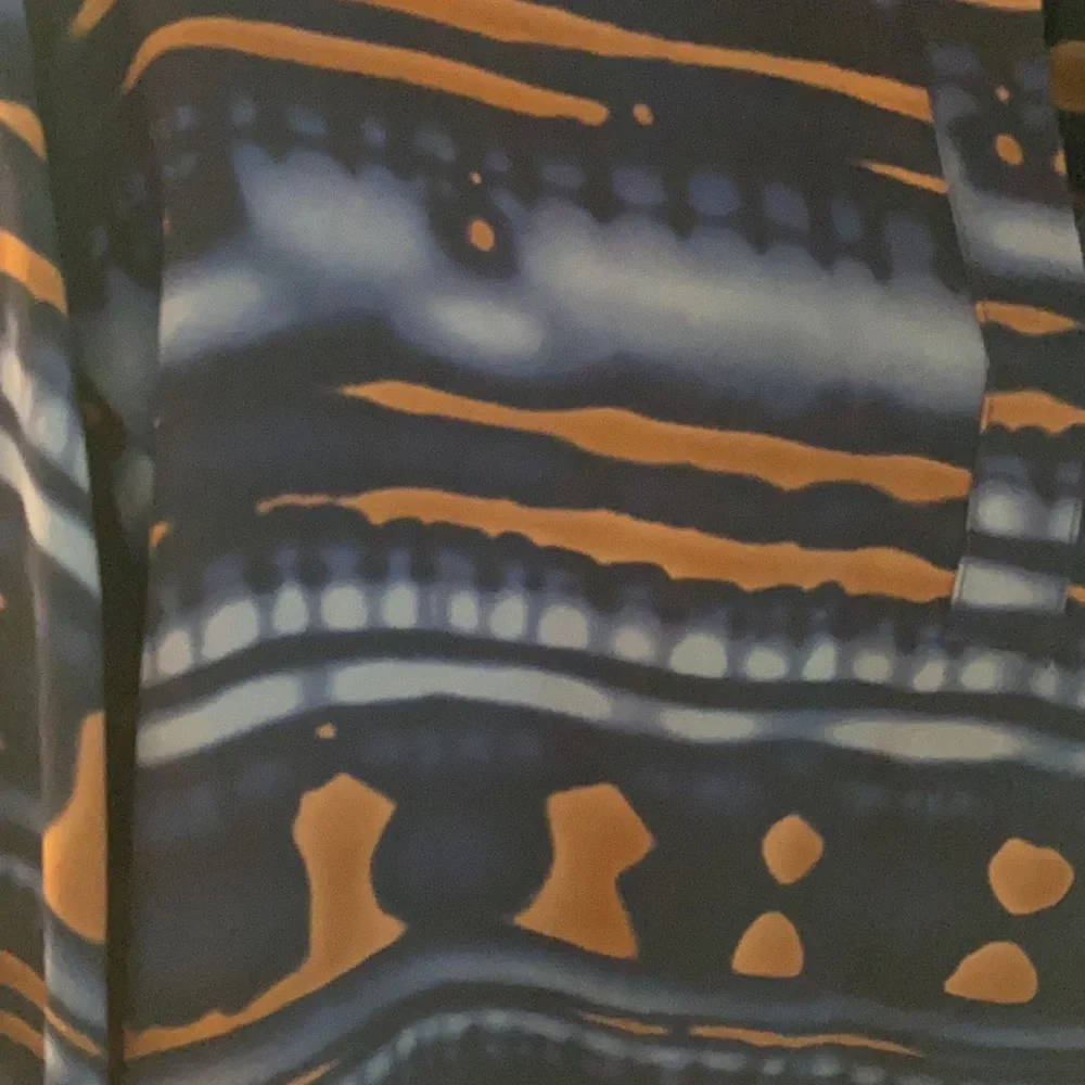 Aaron Ashe blouse - Picture 2 of 5